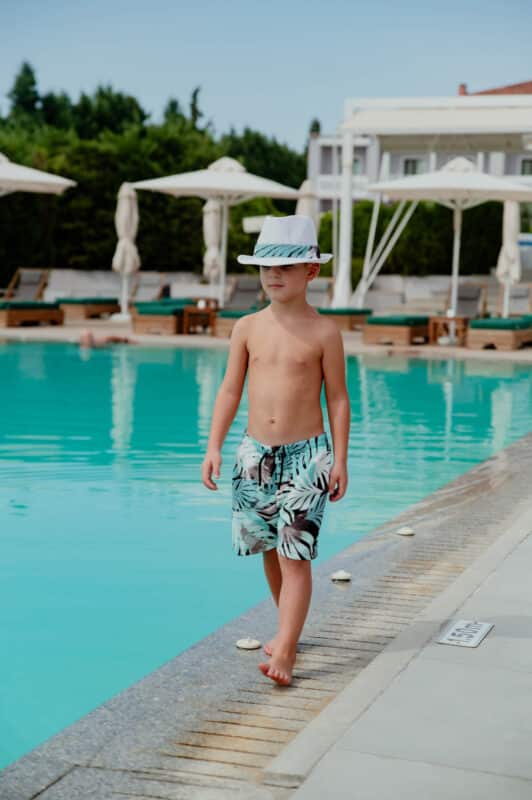 Μαγιό βερμούδα allover print tropical mint