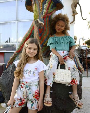 Σορτς εμπριμέ λεοπάρ σε χρώμα μέντας με κοραλί λουλούδια - Image 2