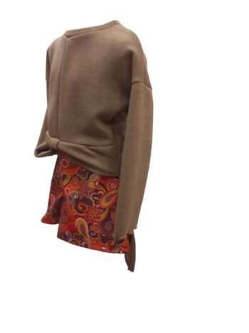 Σετ σορτς με πλεκτή ασύμμετρη μπλούζα - Image 3