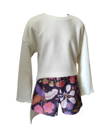 Σορτς εμπριμέ μωβ χρώμα. - Image 8