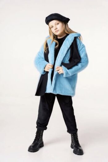 Παιδική γούνα σε γαλάζιο χρώμα - Image 1