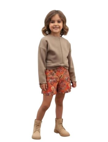 Σετ σορτς με πλεκτή ασύμμετρη μπλούζα - Image 1