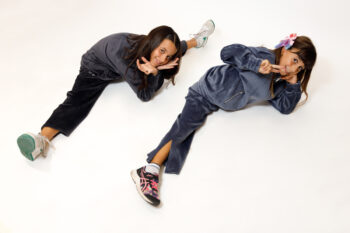 Σετ βελούδο με ζακέτα και παντελόνι καμπάνα 45-8447 - Image 5