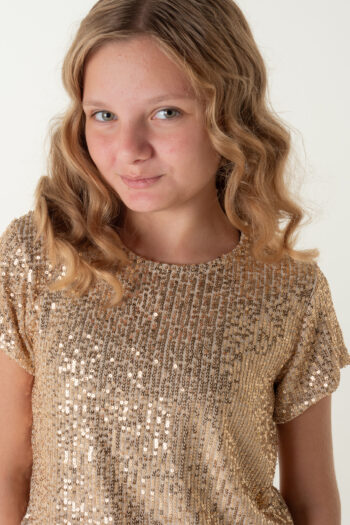 Σετ τοπ μακριά μανίκια με παγιετες και φούστα με πούπουλα - Image 9