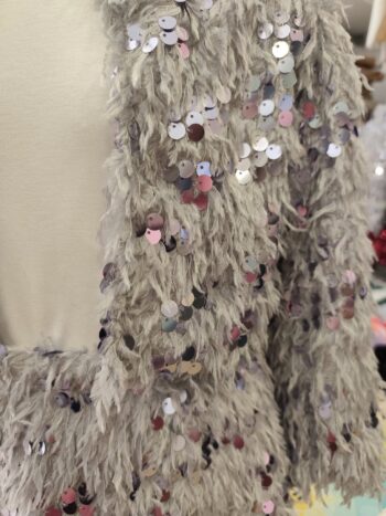 Σετ φούτερ με φούστα με πούπουλα και παγετα - Image 3