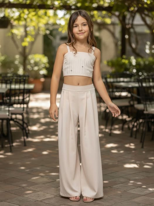 Σετ τοπ με στρας και Παντελόνι μπεζ χρώμα