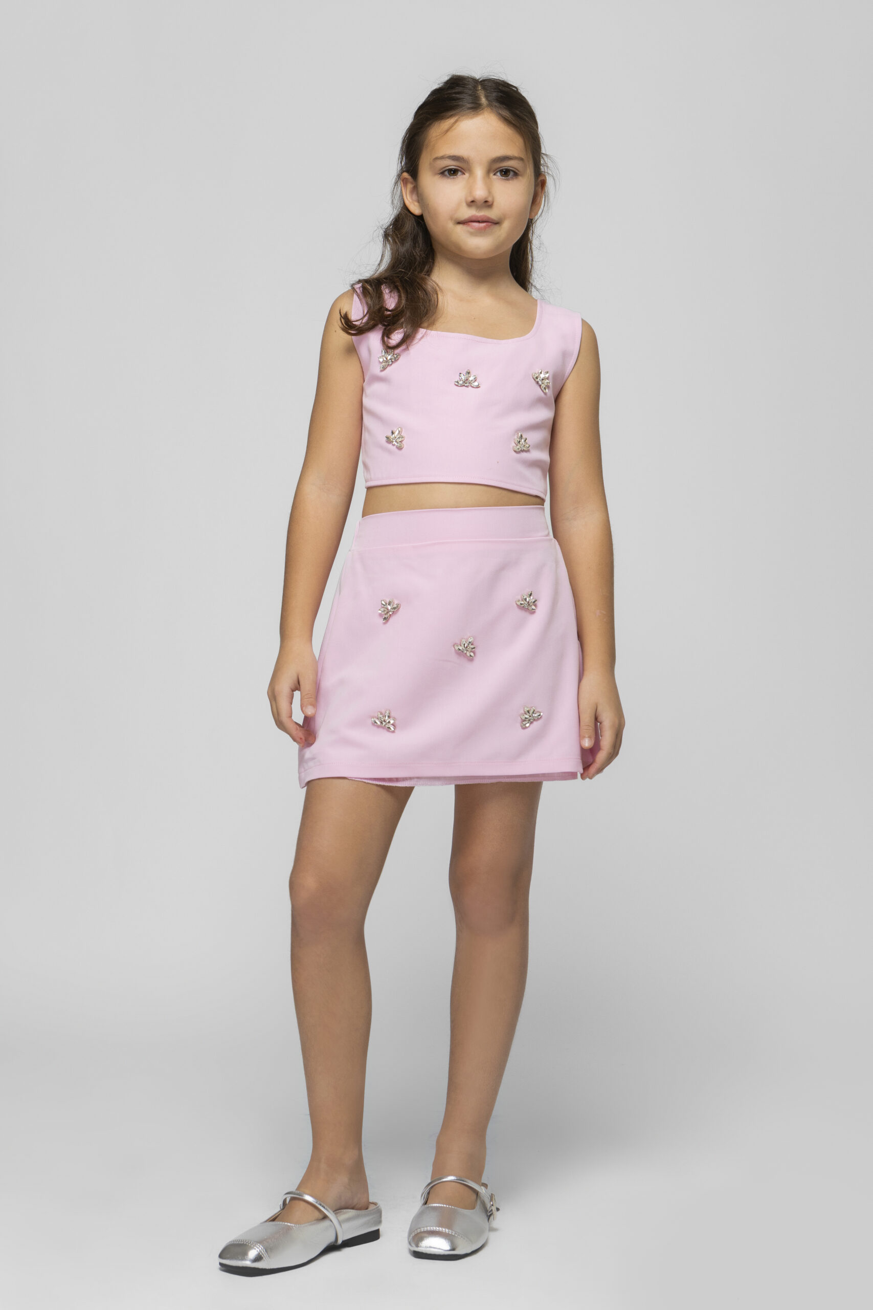 Σετ τοπ με πέτρες και φούστα με πέτρες