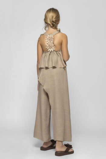 Σετ τοπ με λουλούδια στην πλατύ και παντελόνι με άνοιγμα και ενσωματωμένο σορτς - Image 5