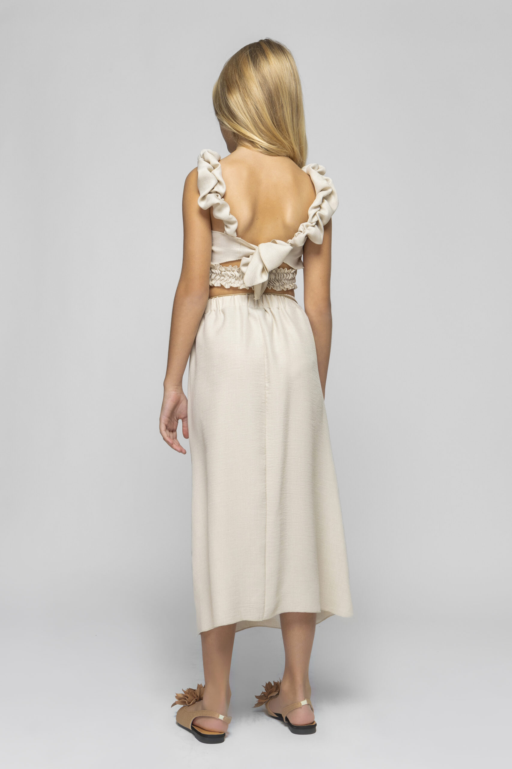 Σετ τοπ με λουλούδι και φούστα