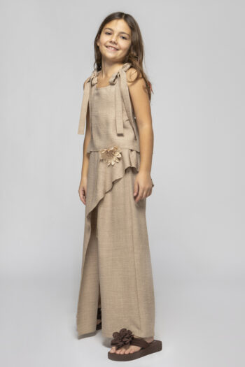 Σετ τοπ με λουλούδια στην πλατύ και παντελόνι με άνοιγμα και ενσωματωμένο σορτς - Image 4