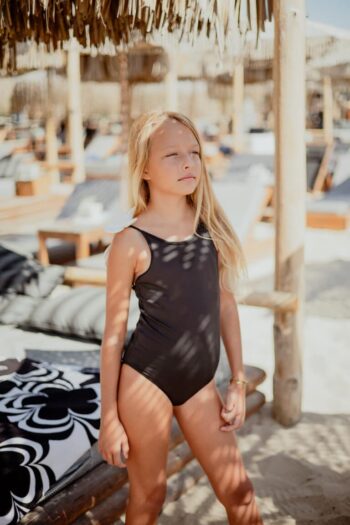 Ολόσωμο μαγιό μαύρο με λουλούδι 3D στη πλάτη - Image 4