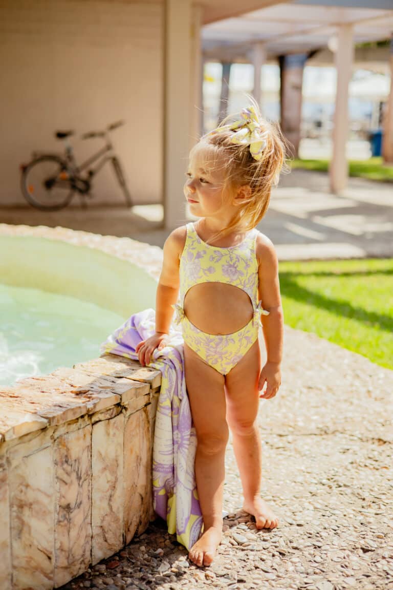 Ολόσωμο μαγιό με φιόγκους Lemon Bloom