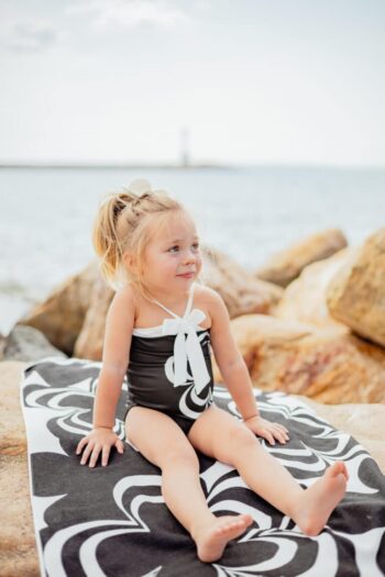 Ολόσωμο μαγιό black&white Bloom - Image 3